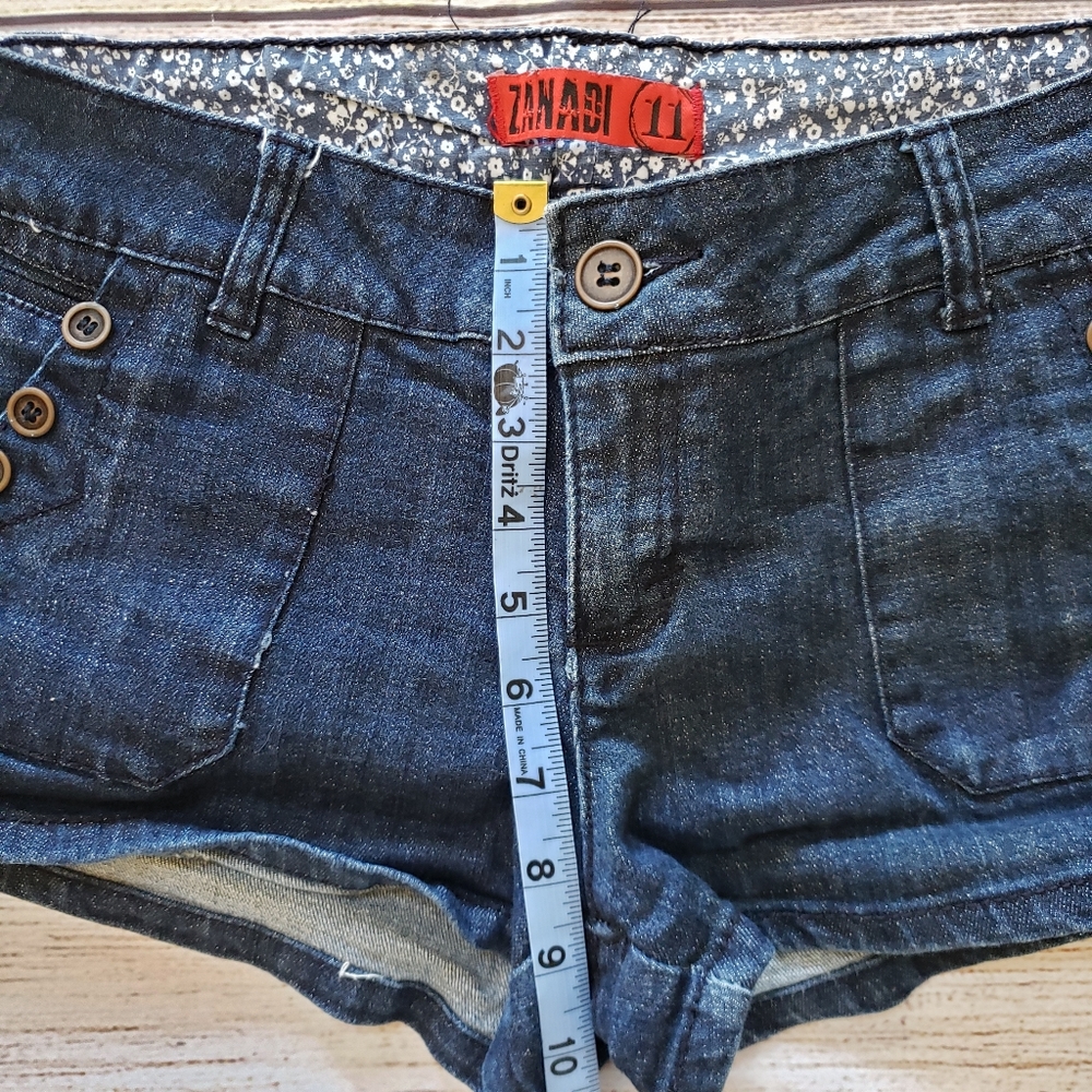 Zanadi Button Embellished Shorty Short Jean Shorts - Picture 6 of 9